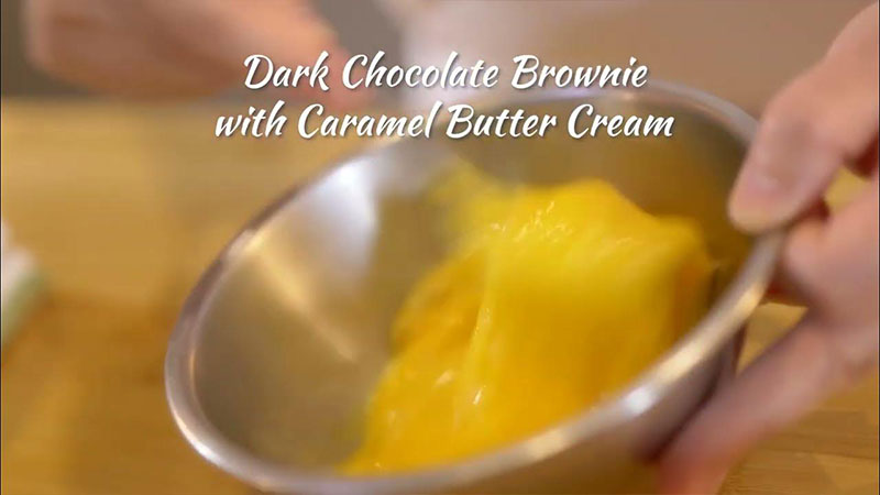 EP 15 : Dark Chocolate Brownie With Caramel Butter Cream by Chef May