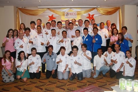 welcome local and international committee members of the Thai Chefs Association. The chefs were participants of the 20th Food & Hotel Thailand (FHT) 2014